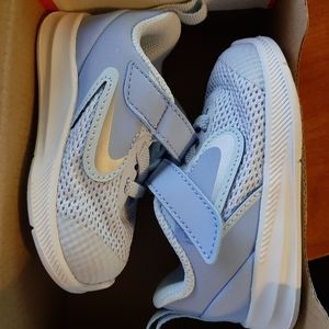 Infant Nike shoes size 4c